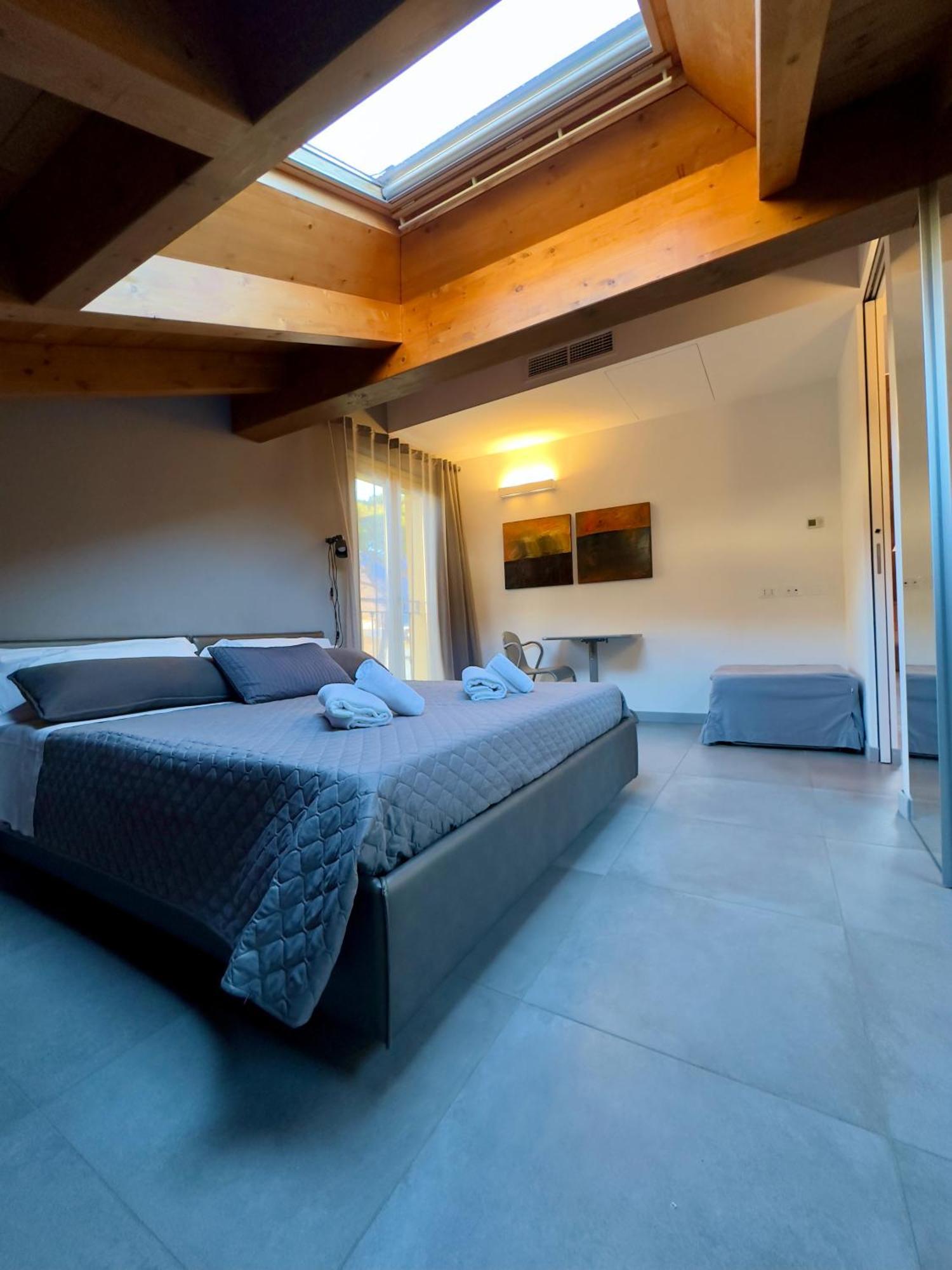 Residence Matilde Oliveto Lario Exterior photo